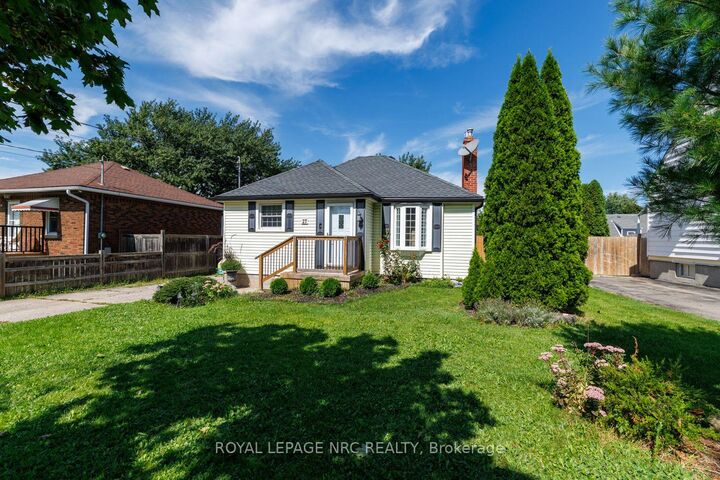Property Photo:  27 Cedardale Avenue  ON L2P 1B2 