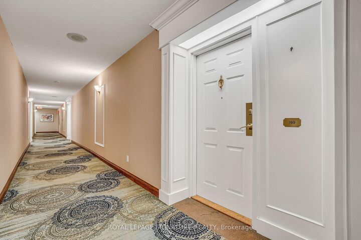 Property Photo:  18 Concorde Place 310  ON M3C 3T9 