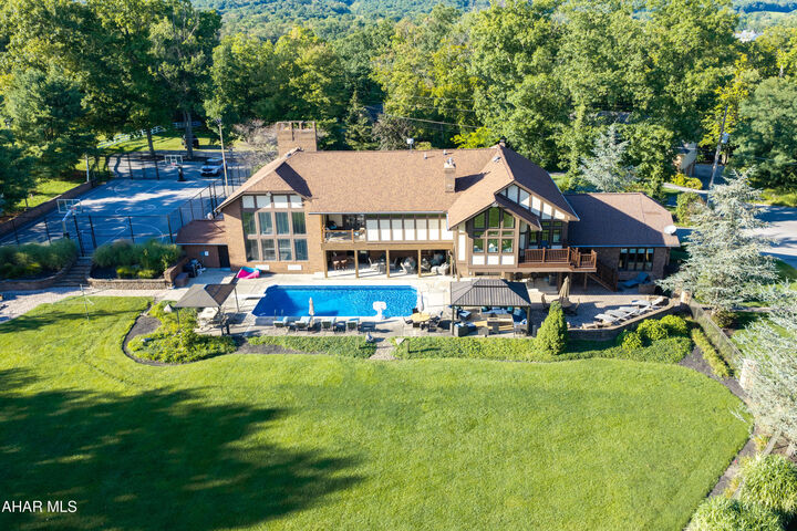 Property Photo: 1554 W 7th Street PA 16686