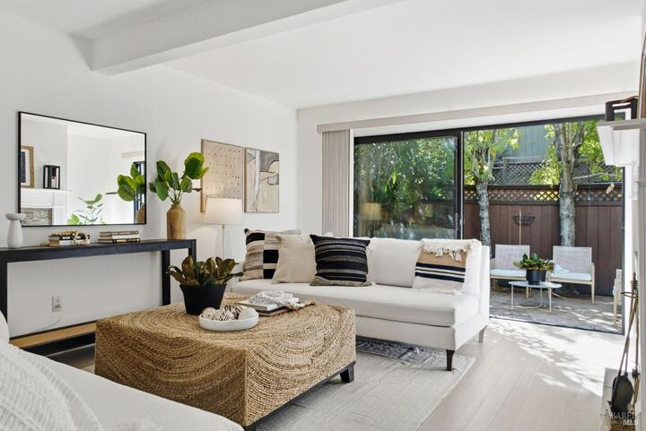 Property Photo:  204 Sylvia Way  CA 94903 