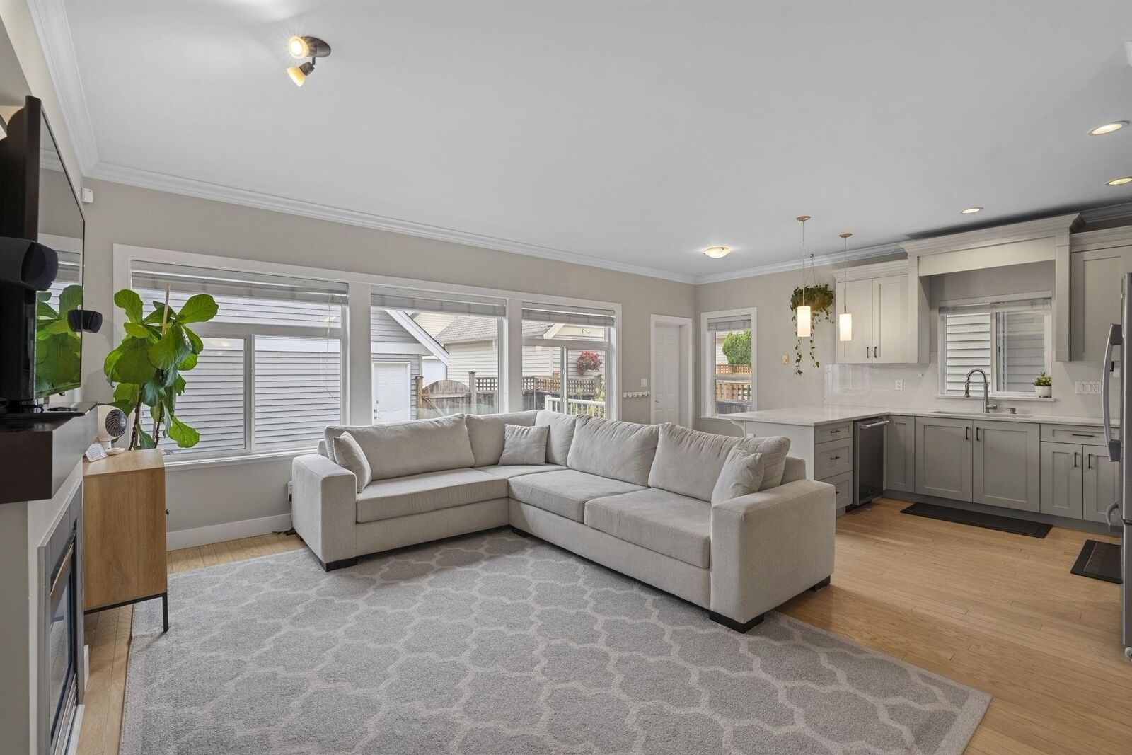 Property Photo:  6679 193 Street  BC V4N 0C1 