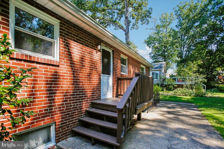 Property Photo:  6816 29th Street N  VA 22213 