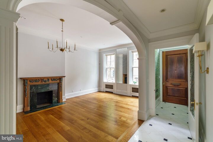 Property Photo: 1809 Delancey Place PA 19103