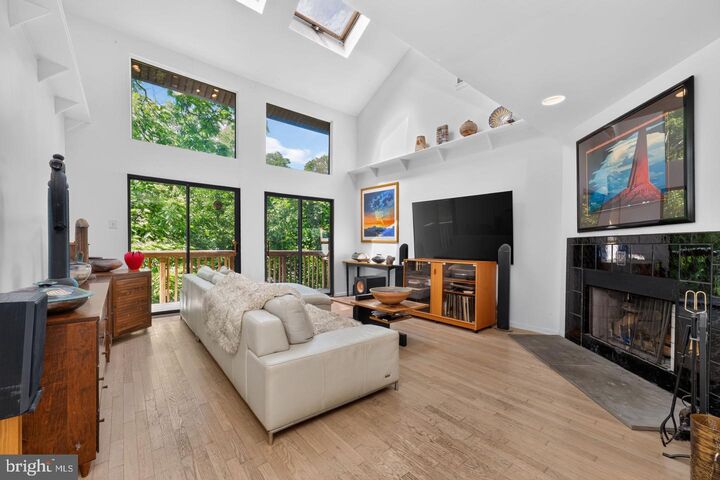 Property Photo:  120 Swan Street  NJ 08530 