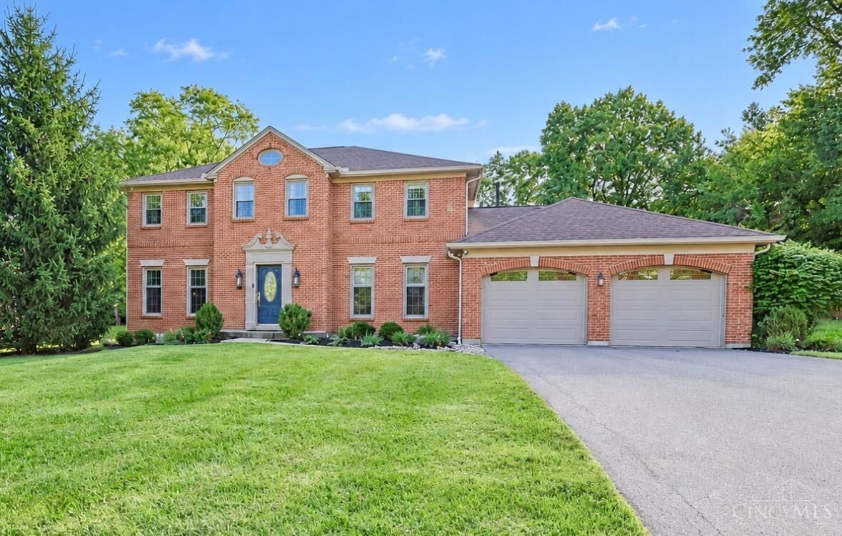 Property Photo:  824 Shawnee Trace Court  OH 45255 