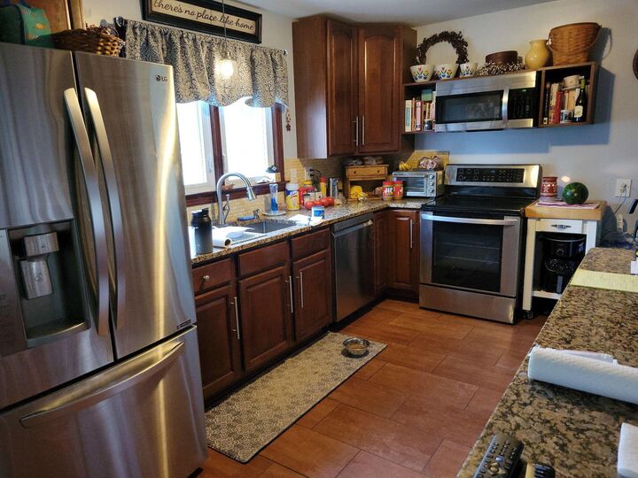 Property Photo:  840 Baird Street  OH 43138 