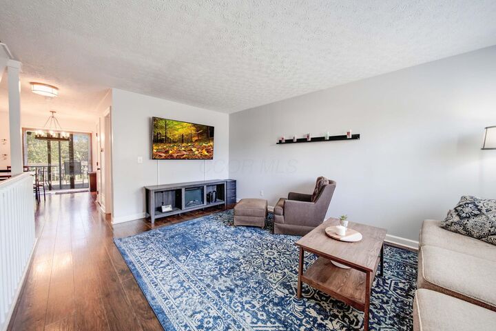 Property Photo: 964 Charleston Way Drive OH 43081