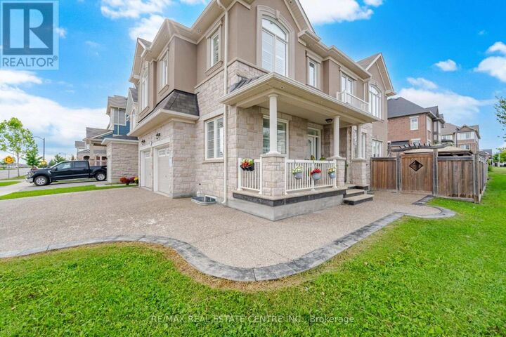 Property Photo:  153 Whitlock Avenue  ON L9E 1G1 
