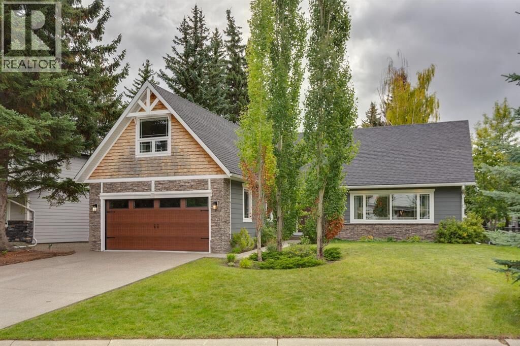 Property Photo:  16 Varsdale Place Northwest  AB T3A 0G7 