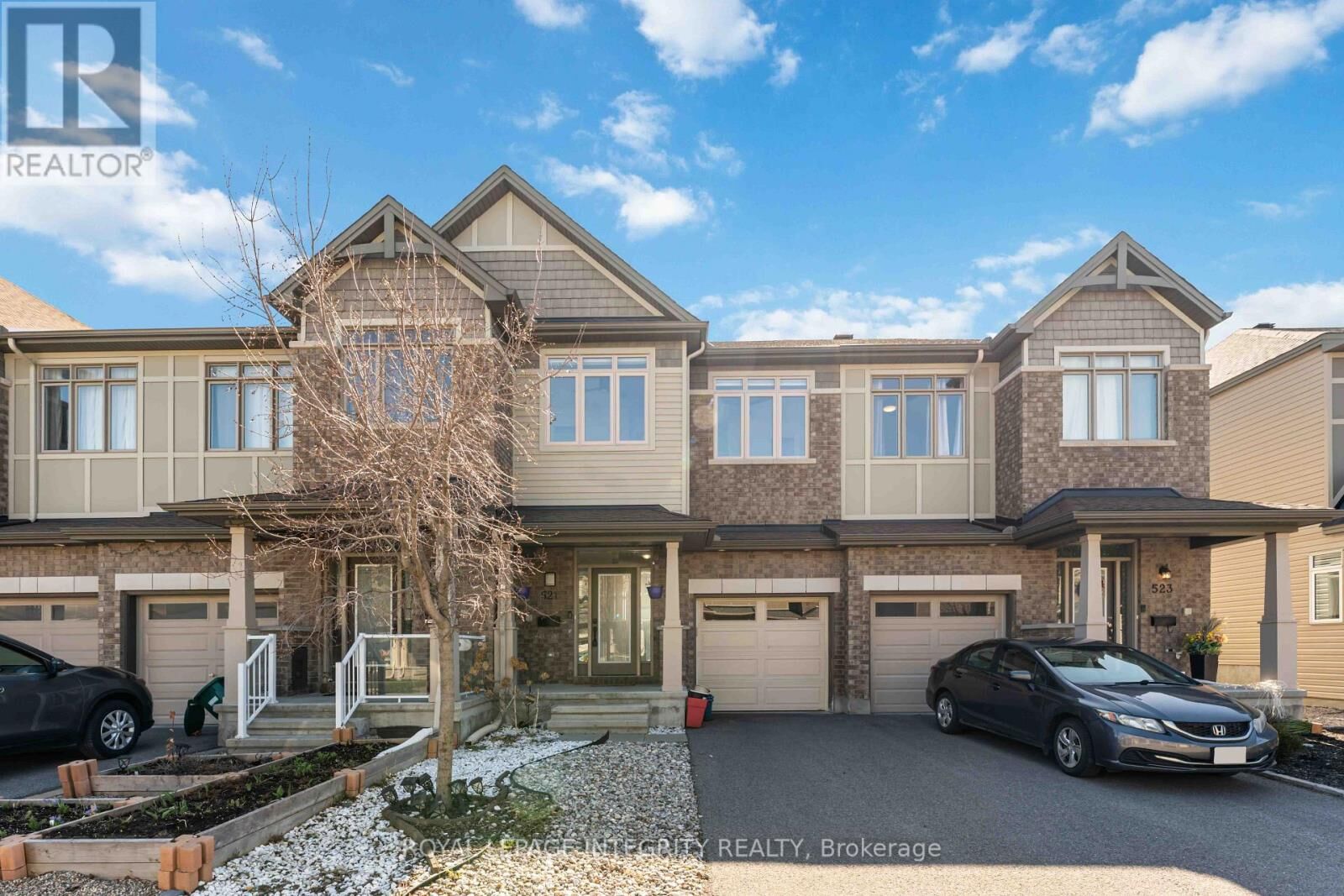 Property Photo:  521 Rioja Street  ON K2S 0H8 