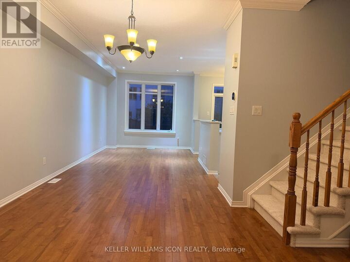 Property Photo:  262 Badgeley Avenue  ON K2T 0A7 