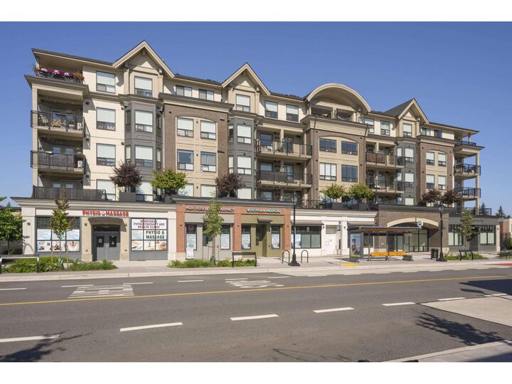 Photo de la propriété:  2493 Montrose Avenue 418  BC V2S 3T2 