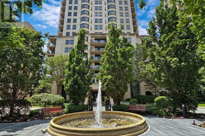 Property Photo: 660 Sheppard Avenue East Lph05 ON M2K 3E5
