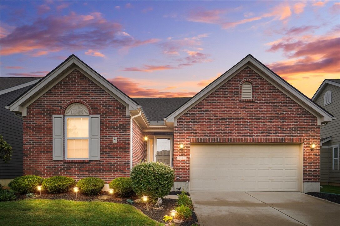 Property Photo:  1371 New Horizon Place  OH 45420 