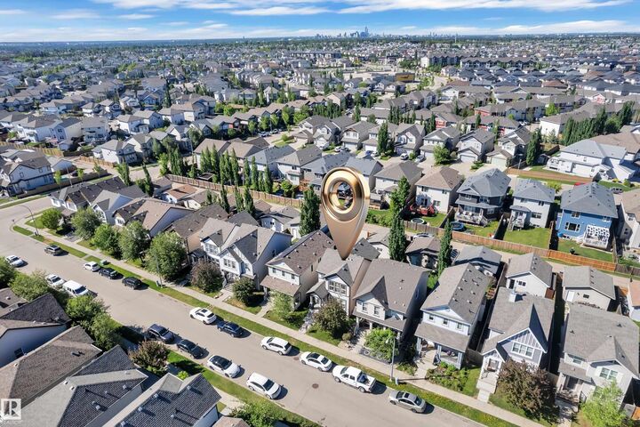 Property Photo:  621 McDonough Link Link NW  AB T5Y 0M8 