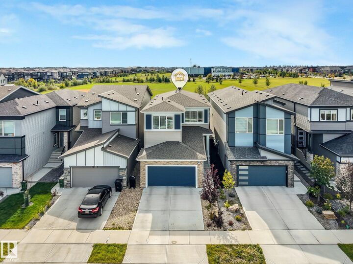 Property Photo:  3423 Kulay Green SW  AB T6W 5H3 