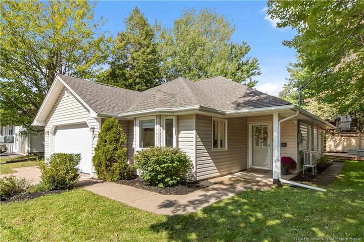 Property Photo:  161 Morewood Crescent  NB E1A 6L4 