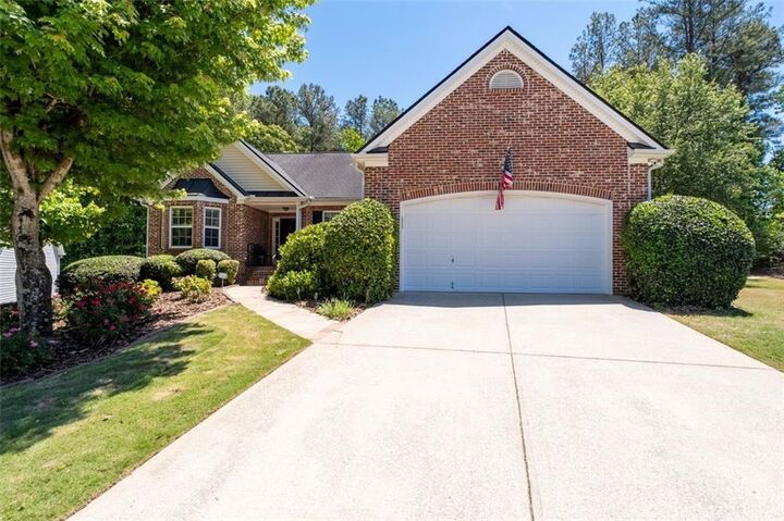 Property Photo: 4057 Roslindale Lane GA 30519