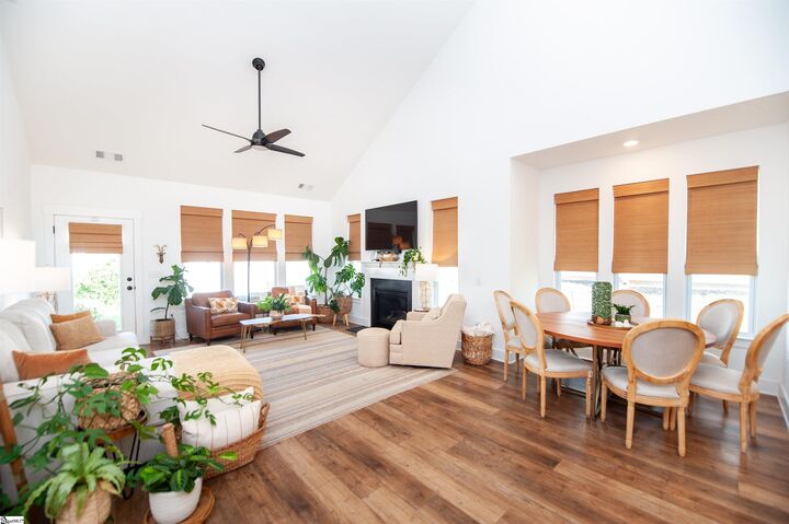 Property Photo:  1628 Chelmsford Court  SC 29301 