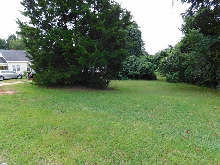 Property Photo:  127 Bomar Avenue  SC 29306 
