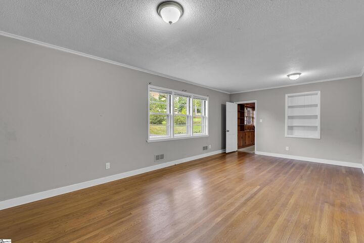 Property Photo:  126 Holly Drive  SC 29301 