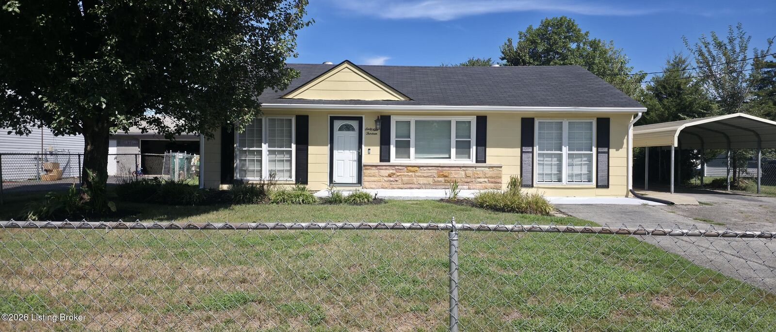 Property Photo:  6913 Watson Ln  KY 40272 