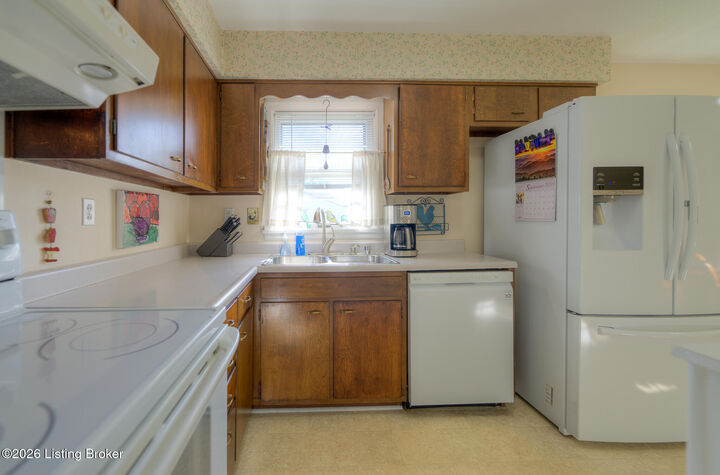 Property Photo:  500 Kentucky Ave  KY 40222 