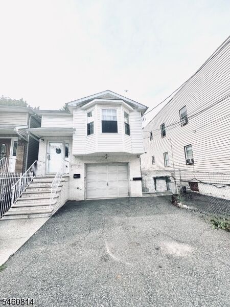 Property Photo: 299 S 19th St 1 NJ 07103