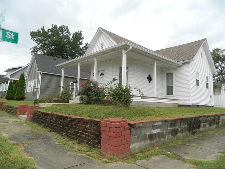 Property Photo:  1300 Helm Street  KY 42420 