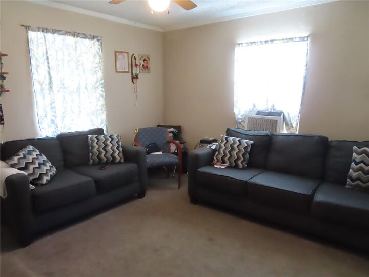 Property Photo: 1629 Caspersen Drive TX 77029