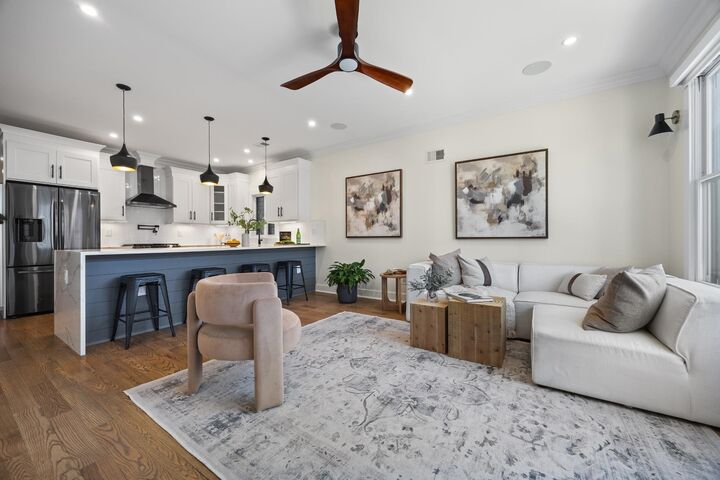 Property Photo:  204 Bowers St Unit#1  NJ 07307 