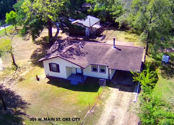 Property Photo: 301 W. Main TX 75683