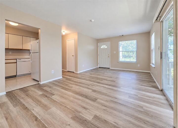 Property Photo:  273 Fairview Circle  NY 11953 