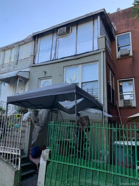 Property Photo:  1215 Manor Avenue  NY 10472 