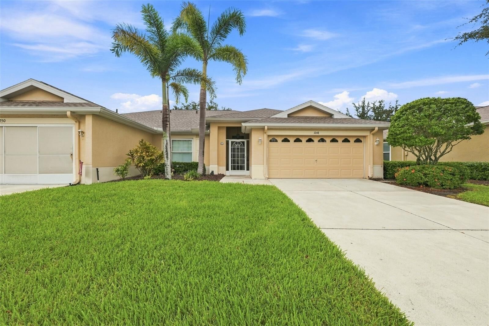 Property Photo:  1248 Corinth Greens Drive  FL 33573 