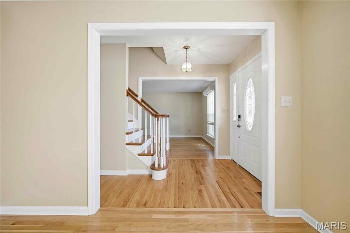 Property Photo:  12137 Fahrpark Lane  MO 63146 