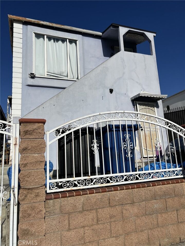 Property Photo: 1454 N Eastern Avenue CA 90063