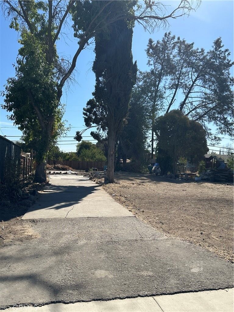 Property Photo:  2318 Beachwood  CA 95348 