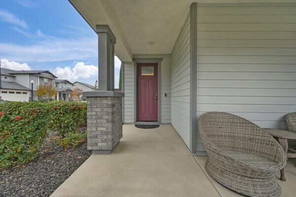 Property Photo: 2690 Alcove Way CA 95833