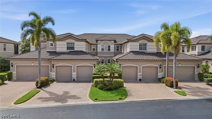 Property Photo: 718 Regency Reserve Circle 3104 FL 34119