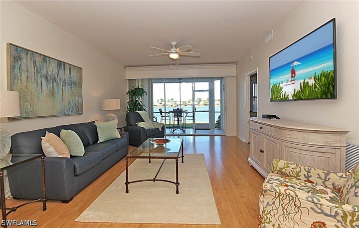 Property Photo:  3380 Crown Pointe Boulevard W 102  FL 34112 