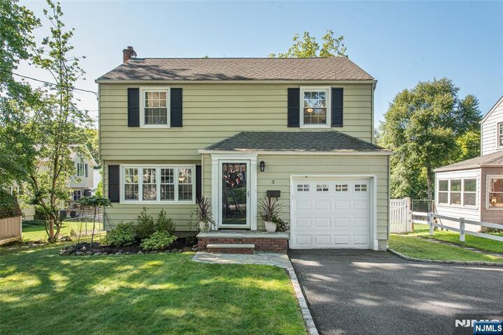 Property Photo:  3 Woodlawn Terrace  NJ 07009 