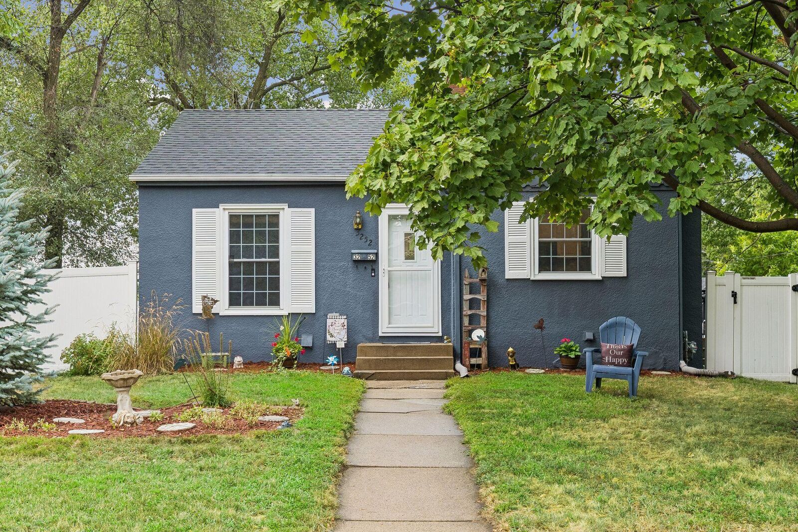 Property Photo:  3252 Dakota Avenue S  MN 55416 