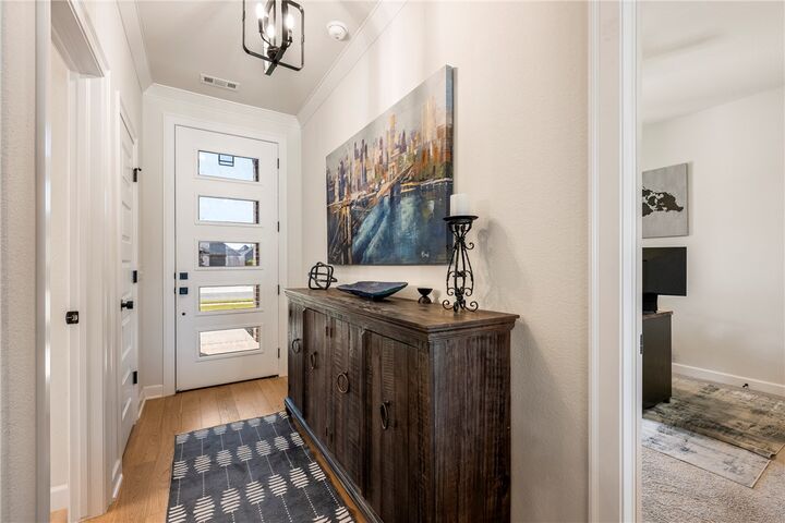 Property Photo: 1410 Tiffany Street AR 72719