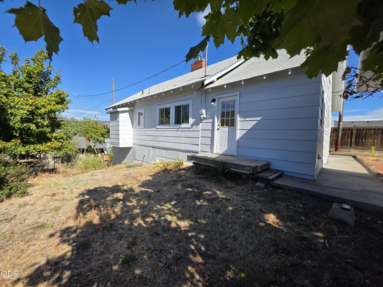 Property Photo:  324 N 3rd Street  OR 97601 