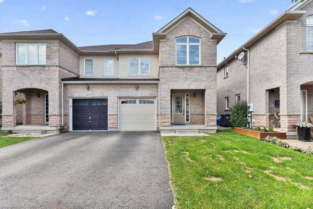 Property Photo:  4211 Thomas Alton Boulevard  ON L7M 0N1 