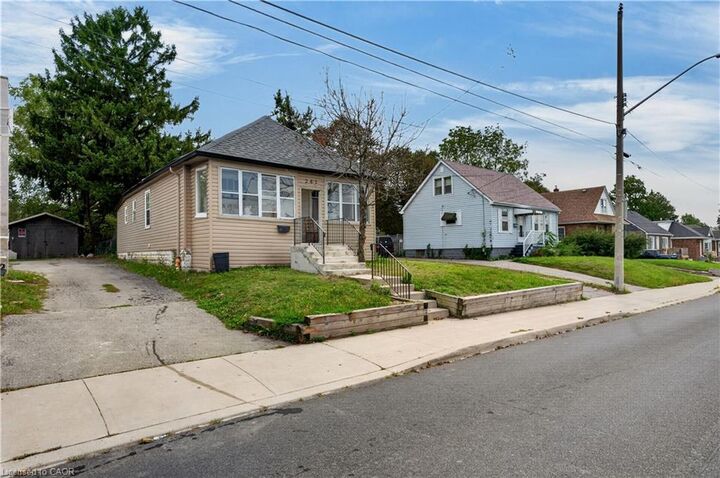 Property Photo:  241 West 5th Street  ON L9C 3N8 
