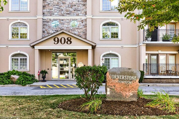 Property Photo: 908 Mohawk Road E 305 ON L8T 2R8
