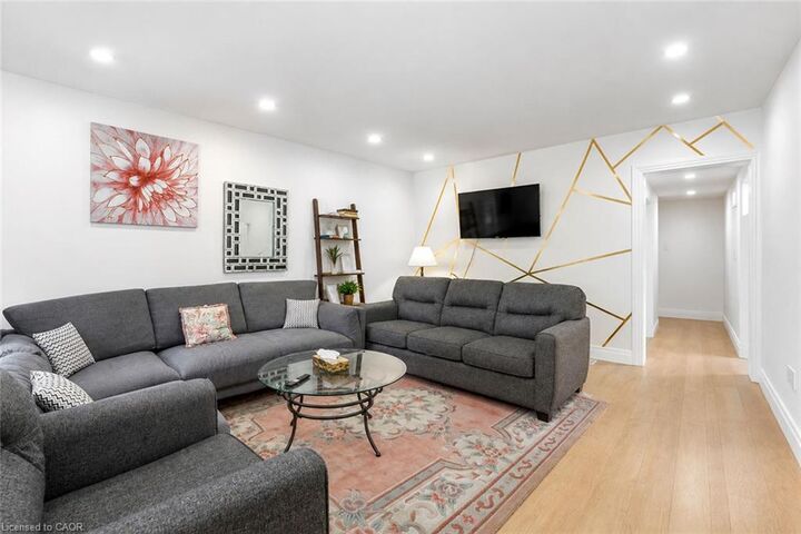 Property Photo:  177 George Street  ON N3T 2Z2 