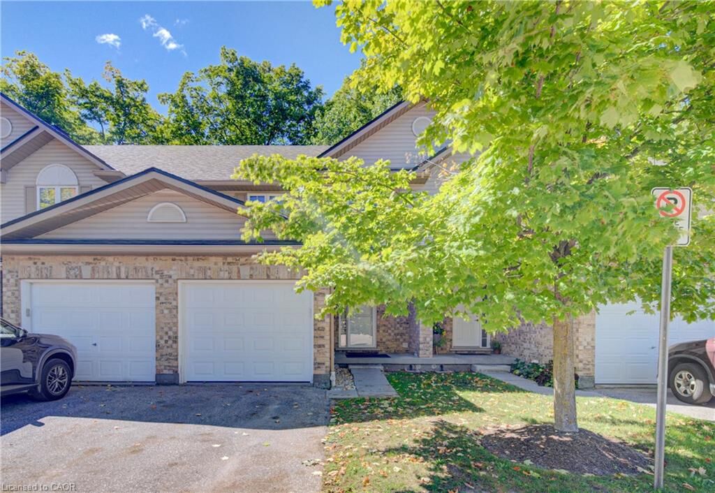 Property Photo:  300 Fallowfield Drive 21  ON N2C 0A9 